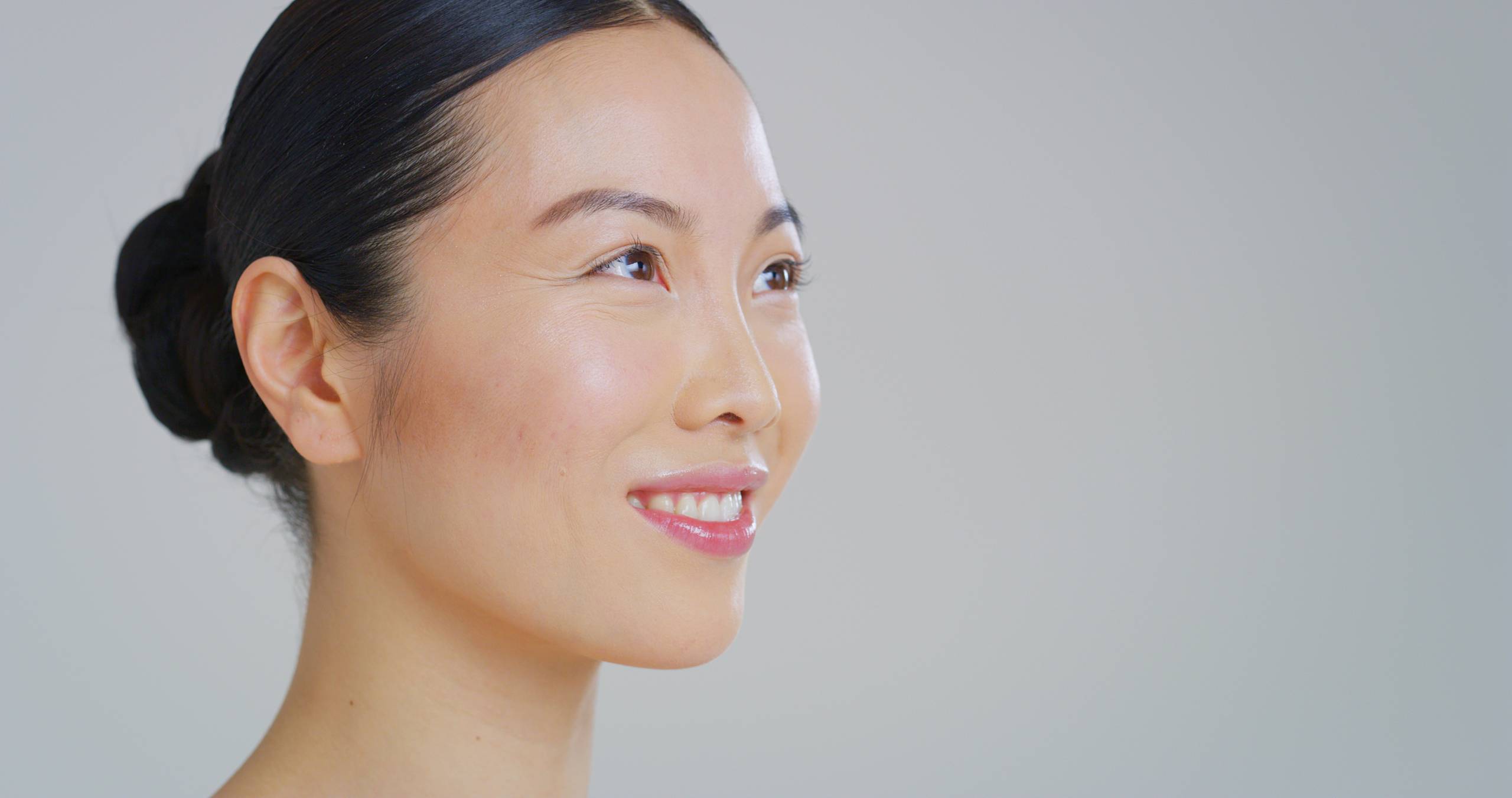 Portrait of asian woman with beautiful face with perfect skin